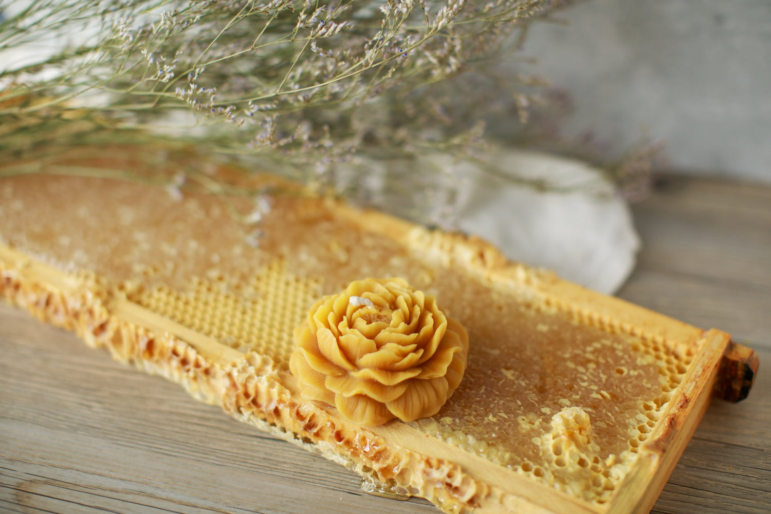 Pure Beeswax Peony Candles (Case of 6)