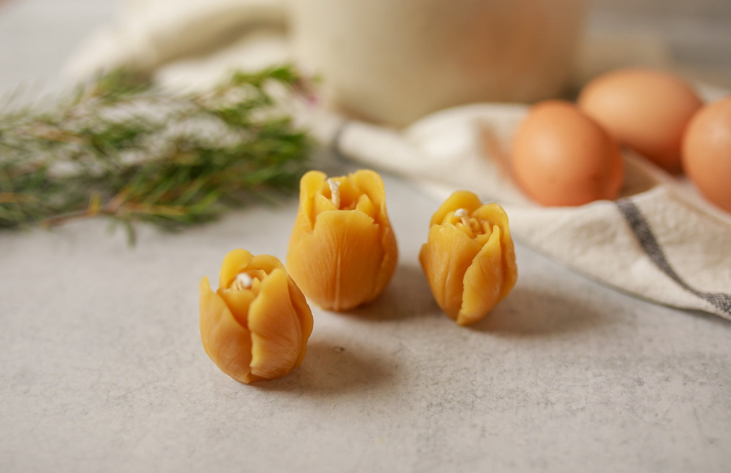 Pure Beeswax Tulip Candles