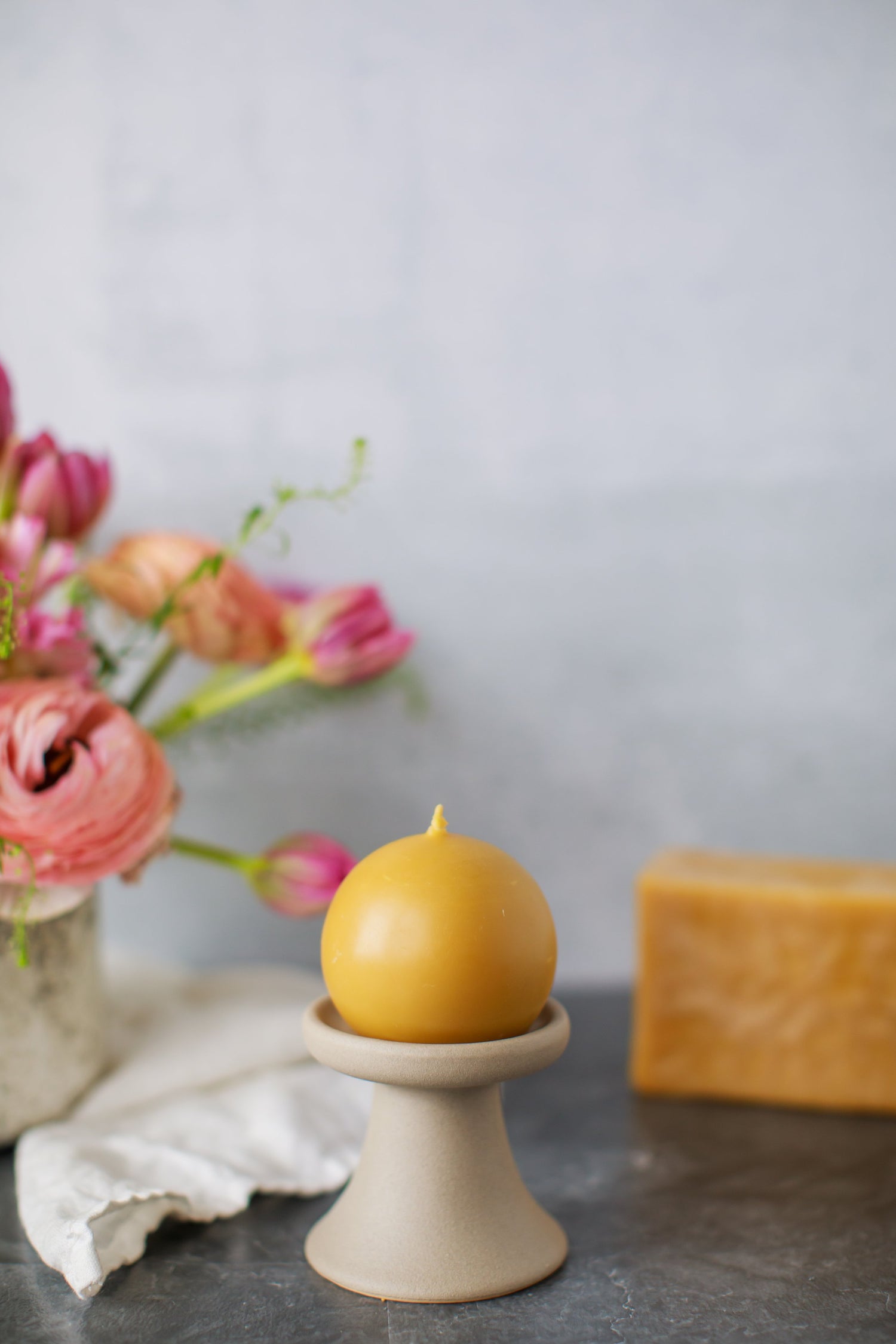 Pure Beeswax Sphere Candles